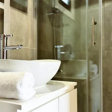 アパート Centre 2-bedroom, Old Town, ニコシア