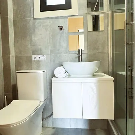 Daire Centre 2-bedroom, Old Town,